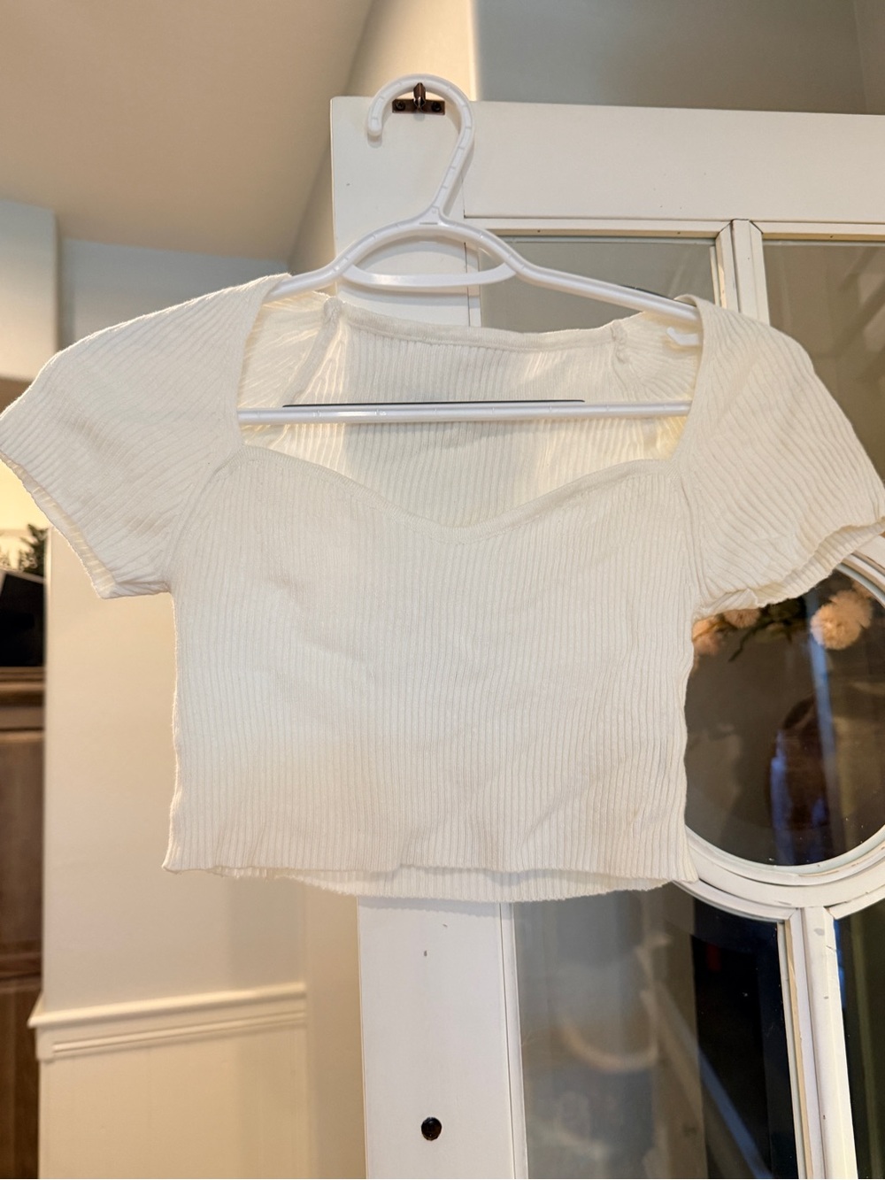 Women's White Ribbed Sweetheart Crop Top